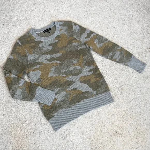 Banana Republic Wool Mohair Cotton Blend Camouflage Crewneck Sweater - Picture 7 of 16